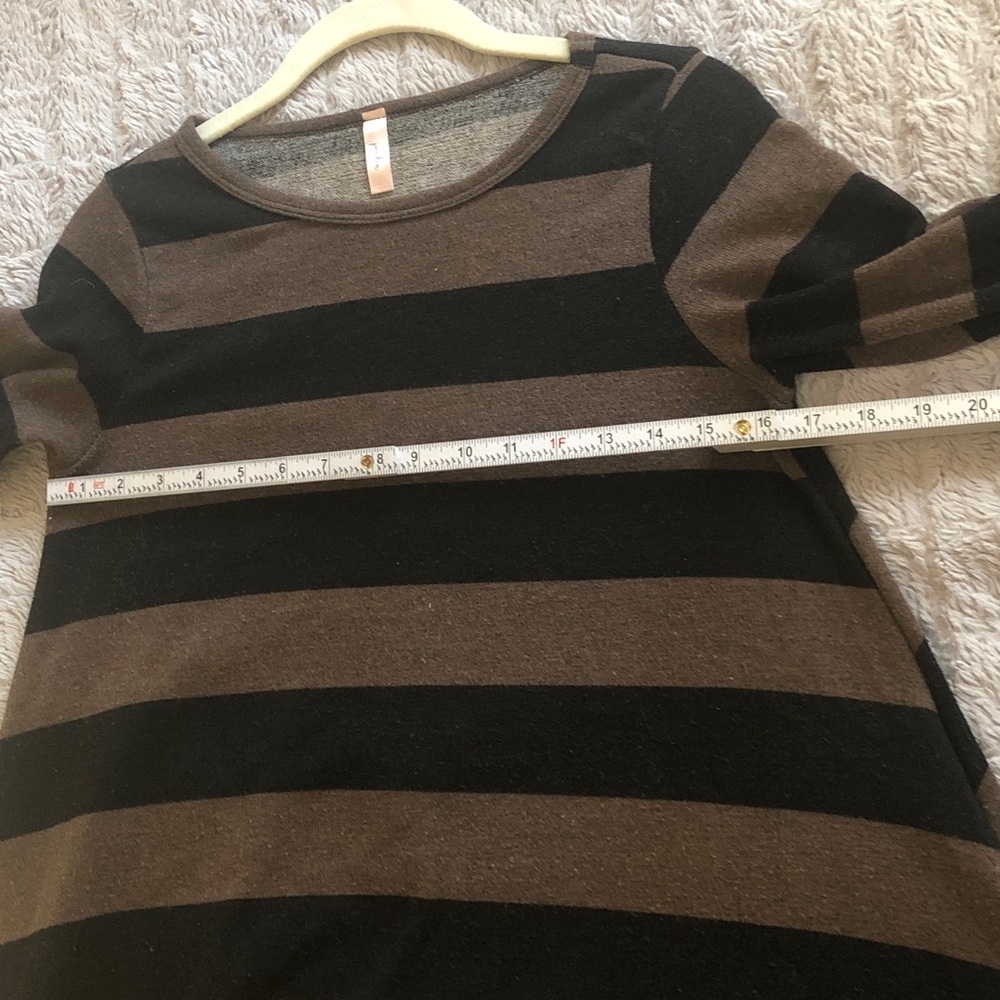 Black and brown striped dress with pockets - Picture 7 of 9